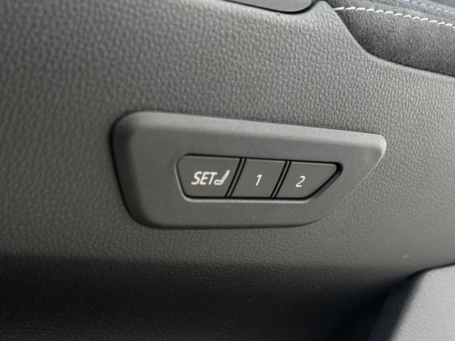 Used Toyota C-HR 2024 for sale - 77246155: Photo 15