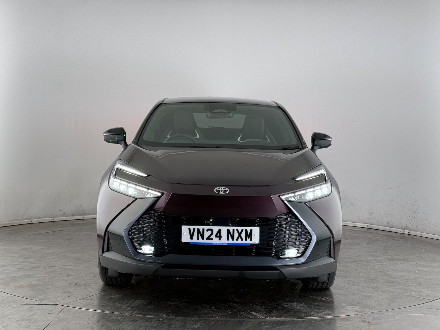 Used Toyota C-HR 2024 for sale - 77246155: Photo 2