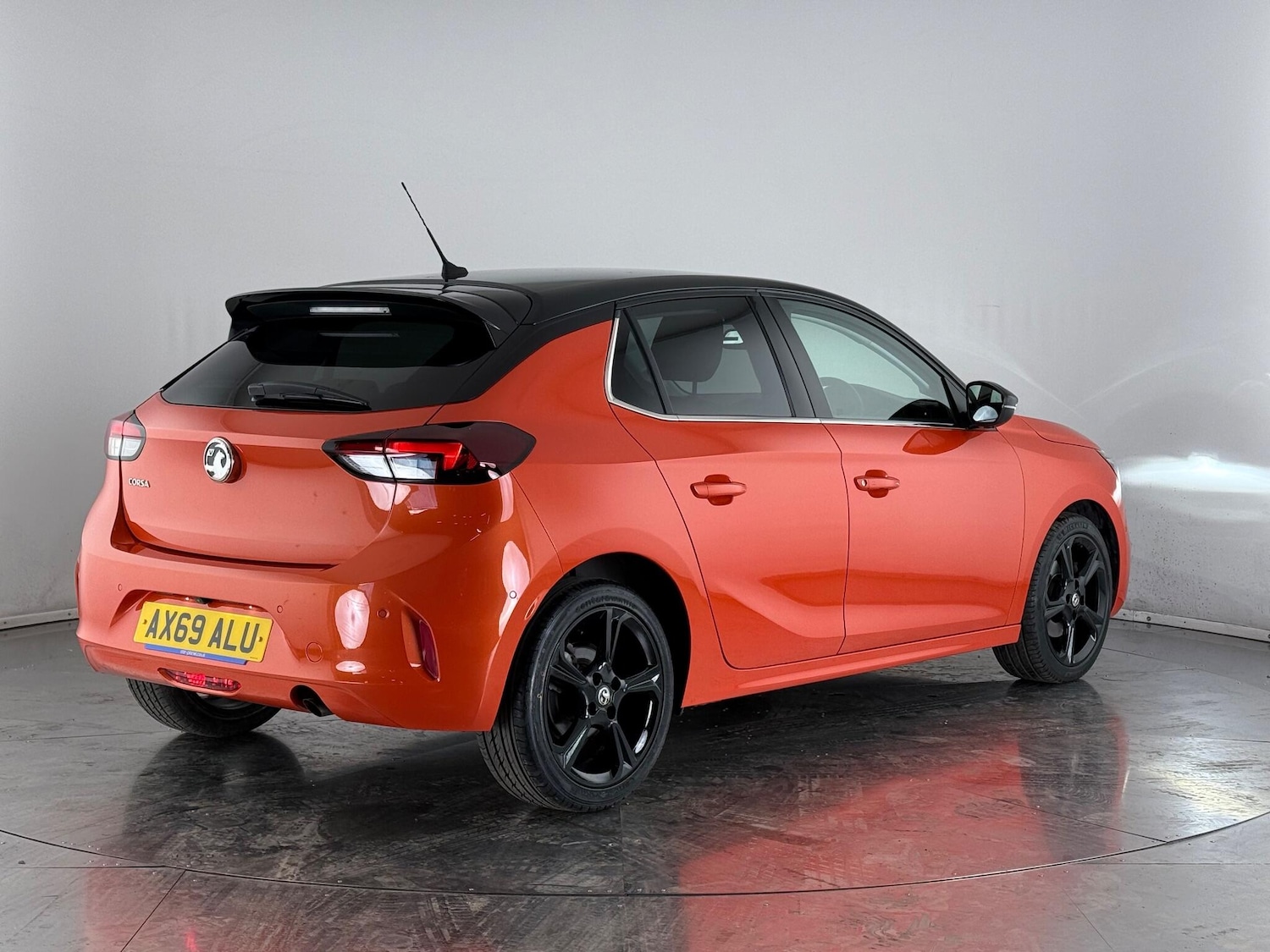 Used Vauxhall Corsa 2019 for sale - 77181310: Photo 3