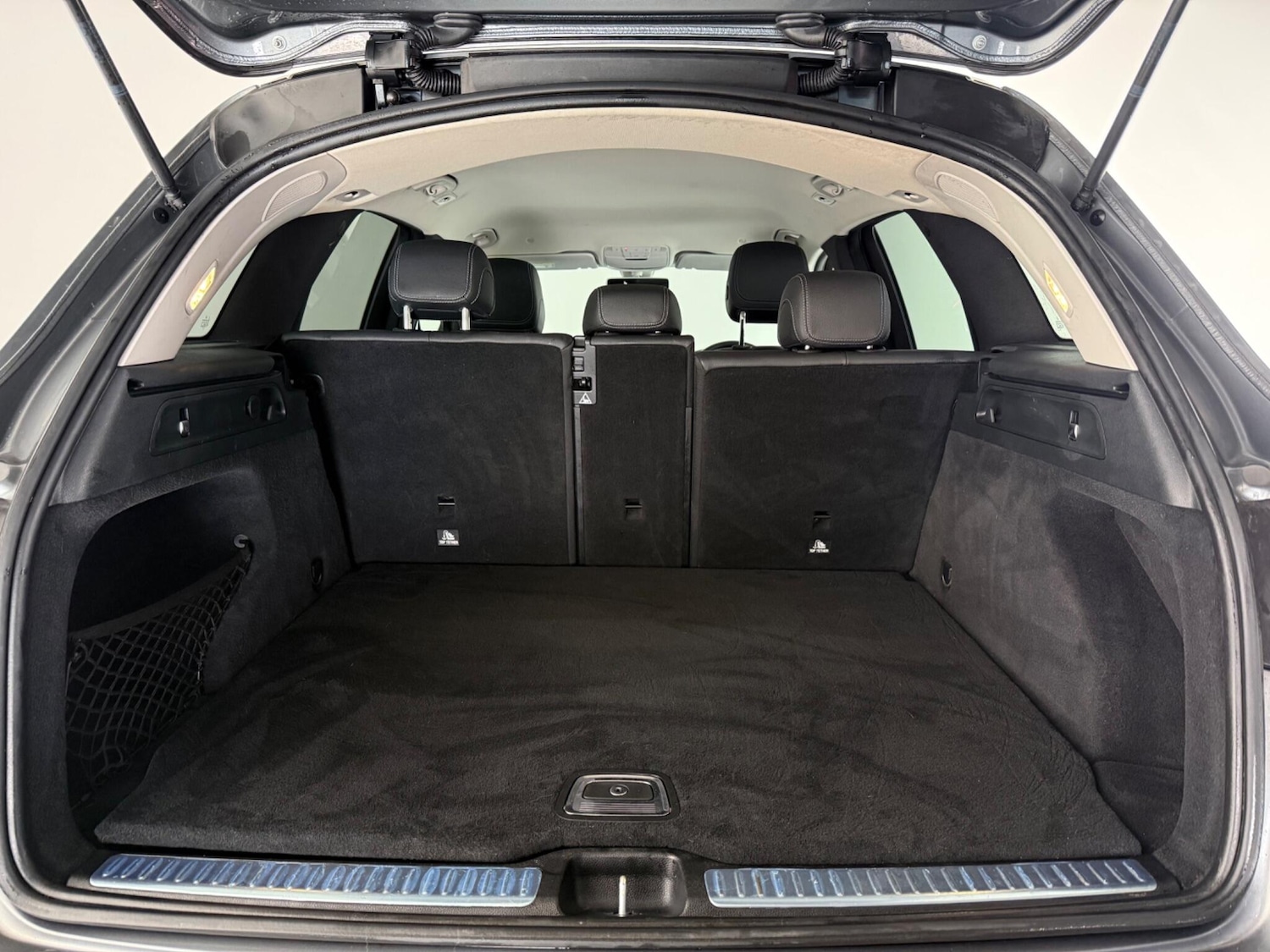 Used Mercedes-Benz GLC 2019 for sale - 77469436: Photo 10