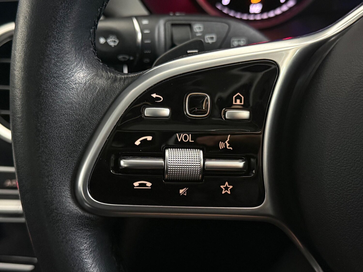 Used Mercedes-Benz GLC 2019 for sale - 77469436: Photo 23