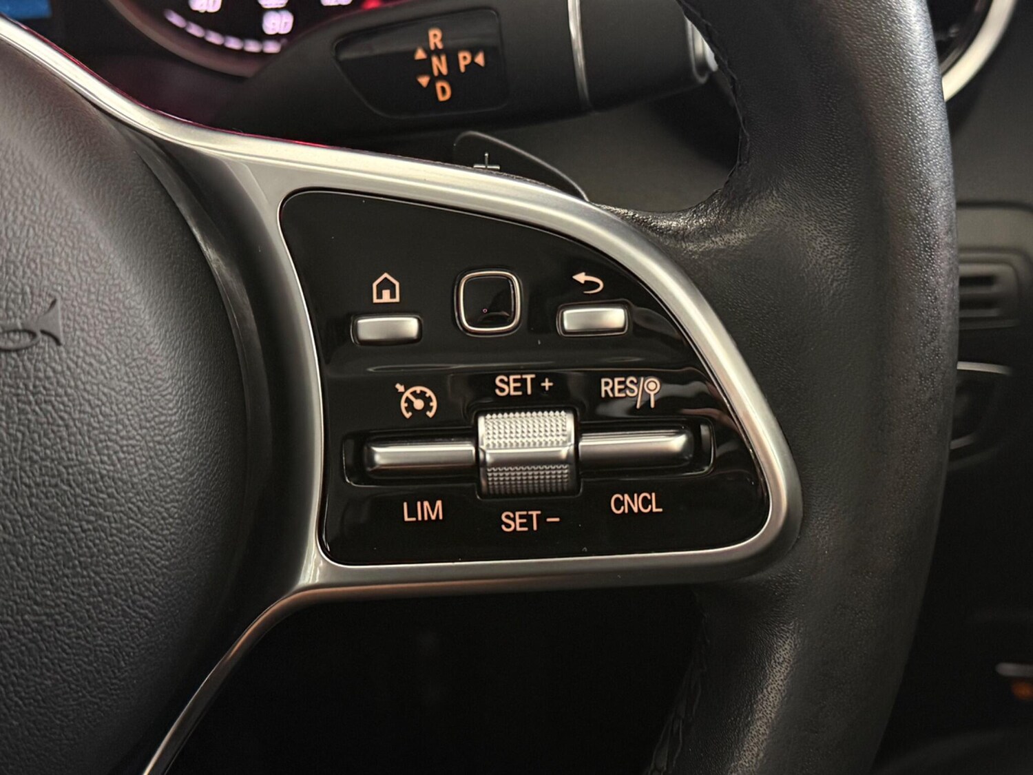 Used Mercedes-Benz GLC 2019 for sale - 77469436: Photo 24