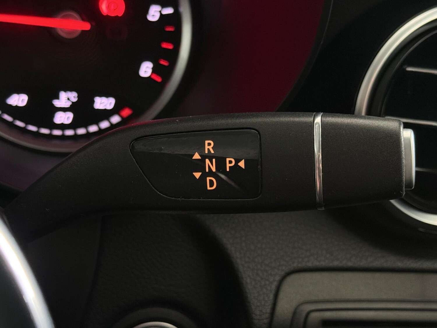 Used Mercedes-Benz GLC 2019 for sale - 77469436: Photo 26