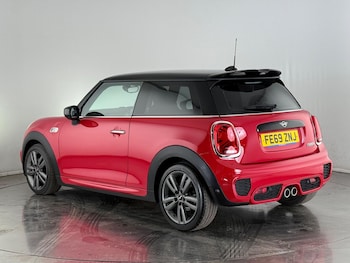 Used MINI Hatch 2019 for sale - 77181297: Photo