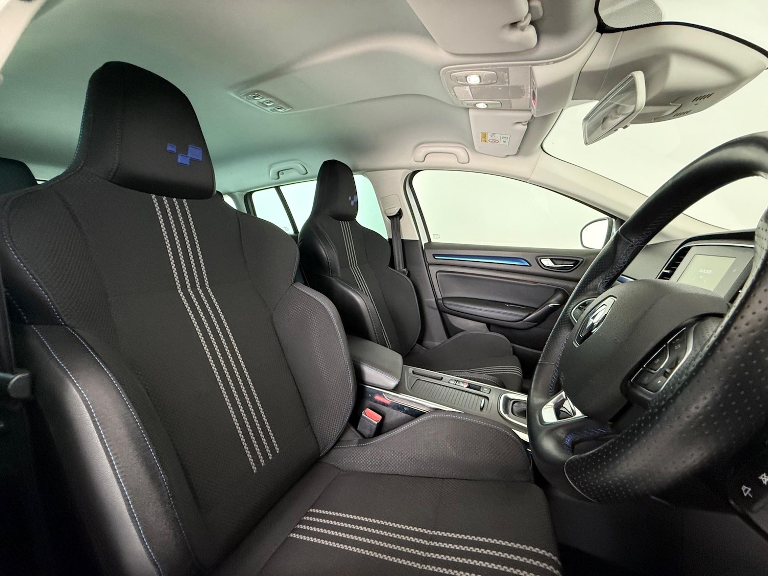 Used Renault Megane 2017 for sale - 77217365: Photo 11