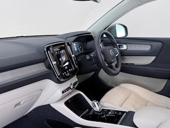 Used Volvo XC40 2021 for sale - 79206315: Photo
