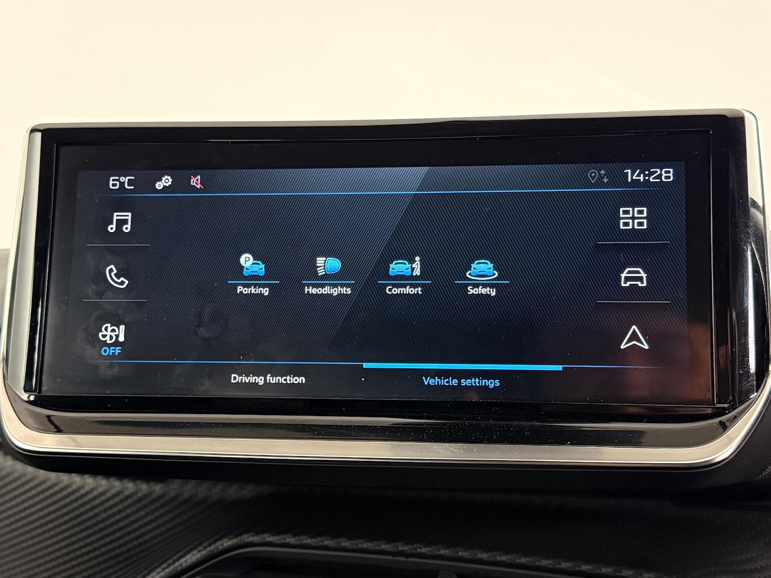 Used Peugeot 2008 2023 for sale - 77180813: Photo 28