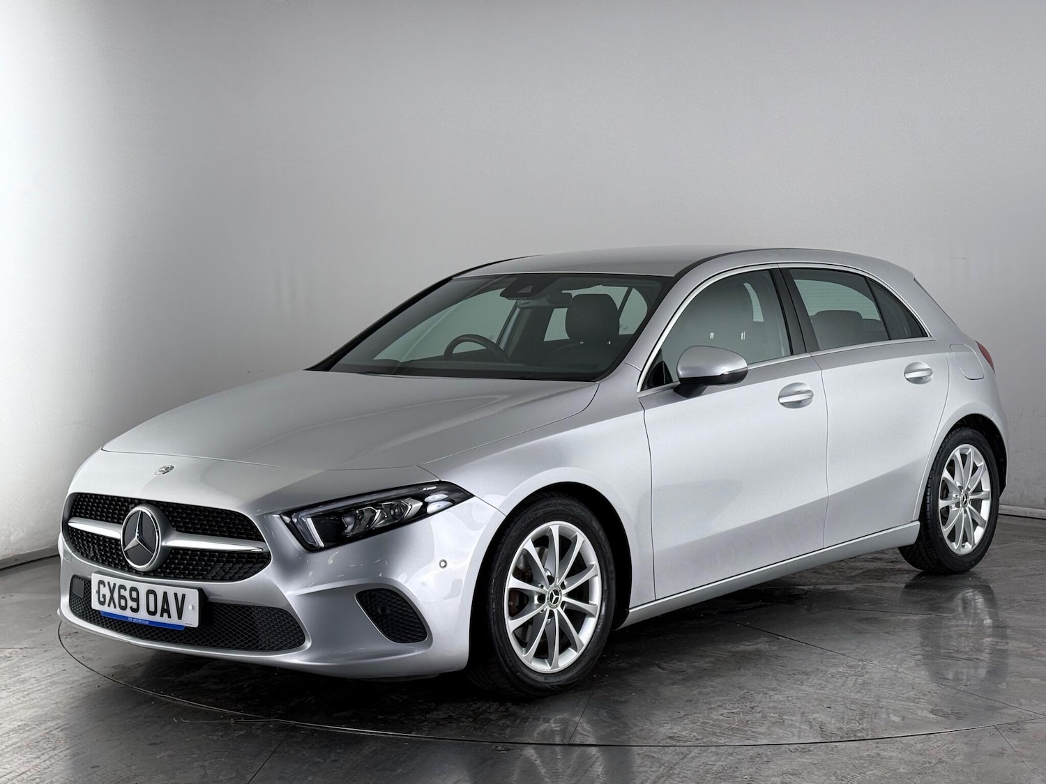 Used Mercedes-Benz A-Class 2019 for sale - 77180853: Photo 2