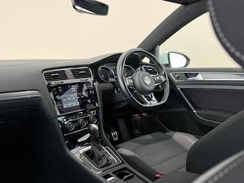 Used Volkswagen Golf 2019 for sale - 79741806: Photo
