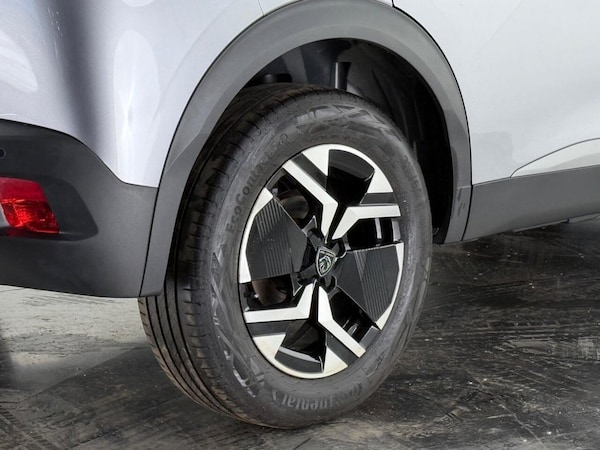 Used Peugeot 2008 2023 for sale - 76080368: Photo 12