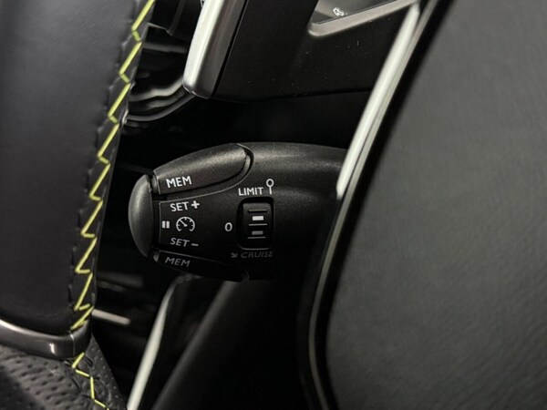 Used Peugeot 2008 2023 for sale - 76080368: Photo 27