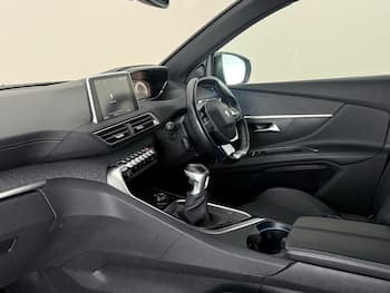 Used Peugeot 5008 2019 for sale - 79431040: Photo