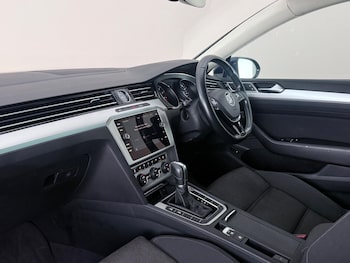 Used Volkswagen Passat 2018 for sale - 79189125: Photo