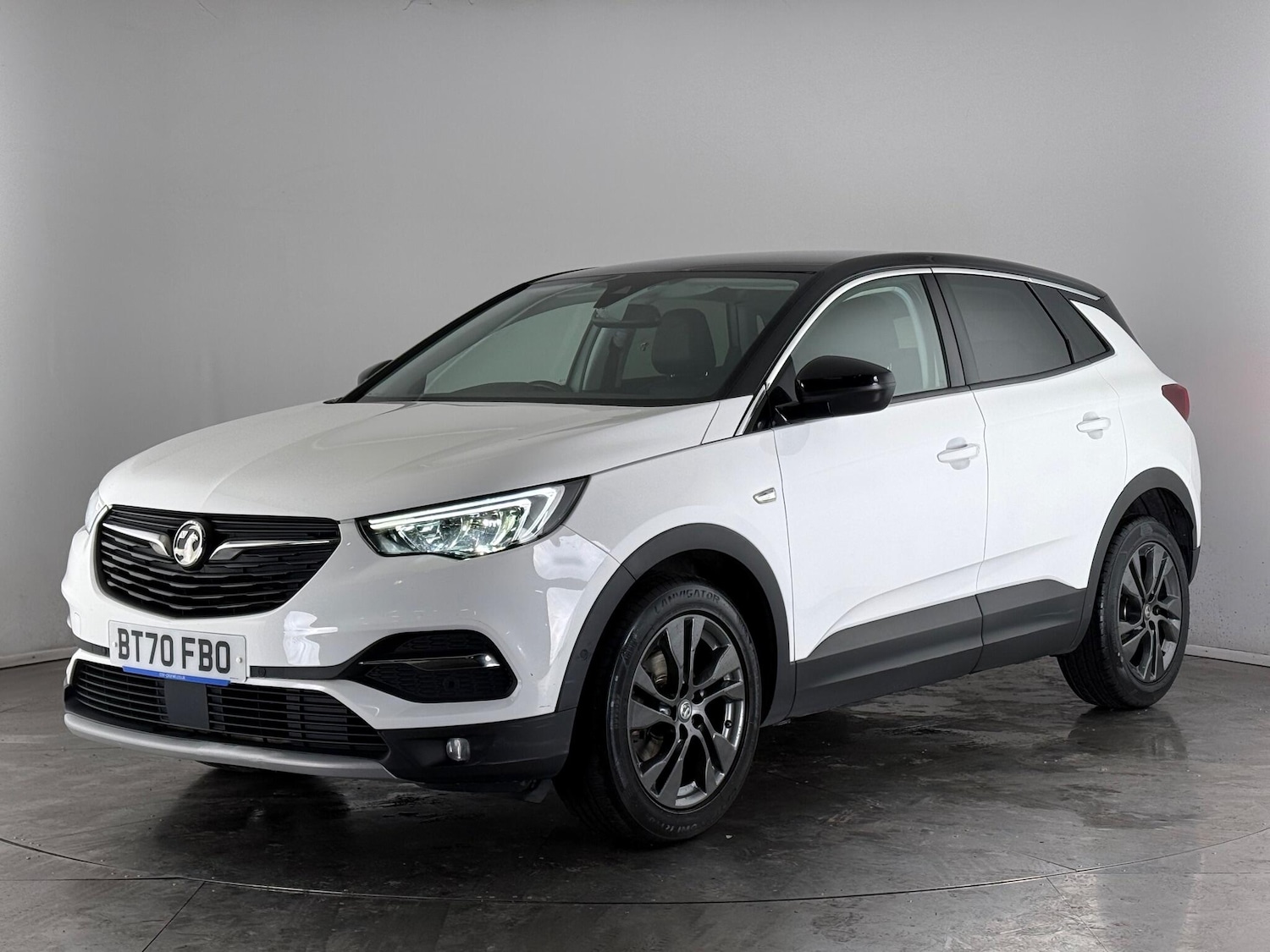 Used Vauxhall Grandland X 2020 for sale - 77221831: Photo 3