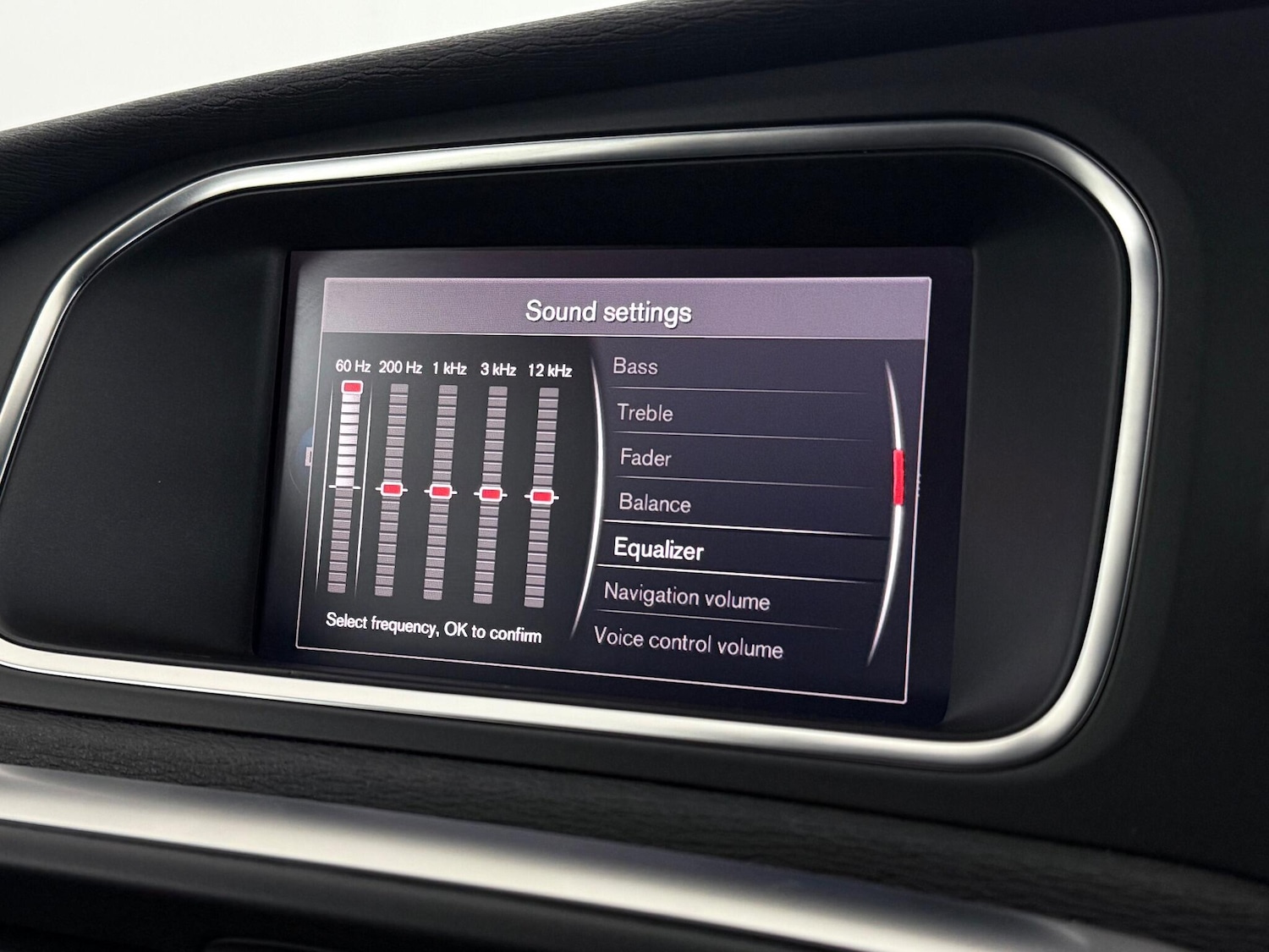 Used Volvo V40 2018 for sale - 77247057: Photo 21