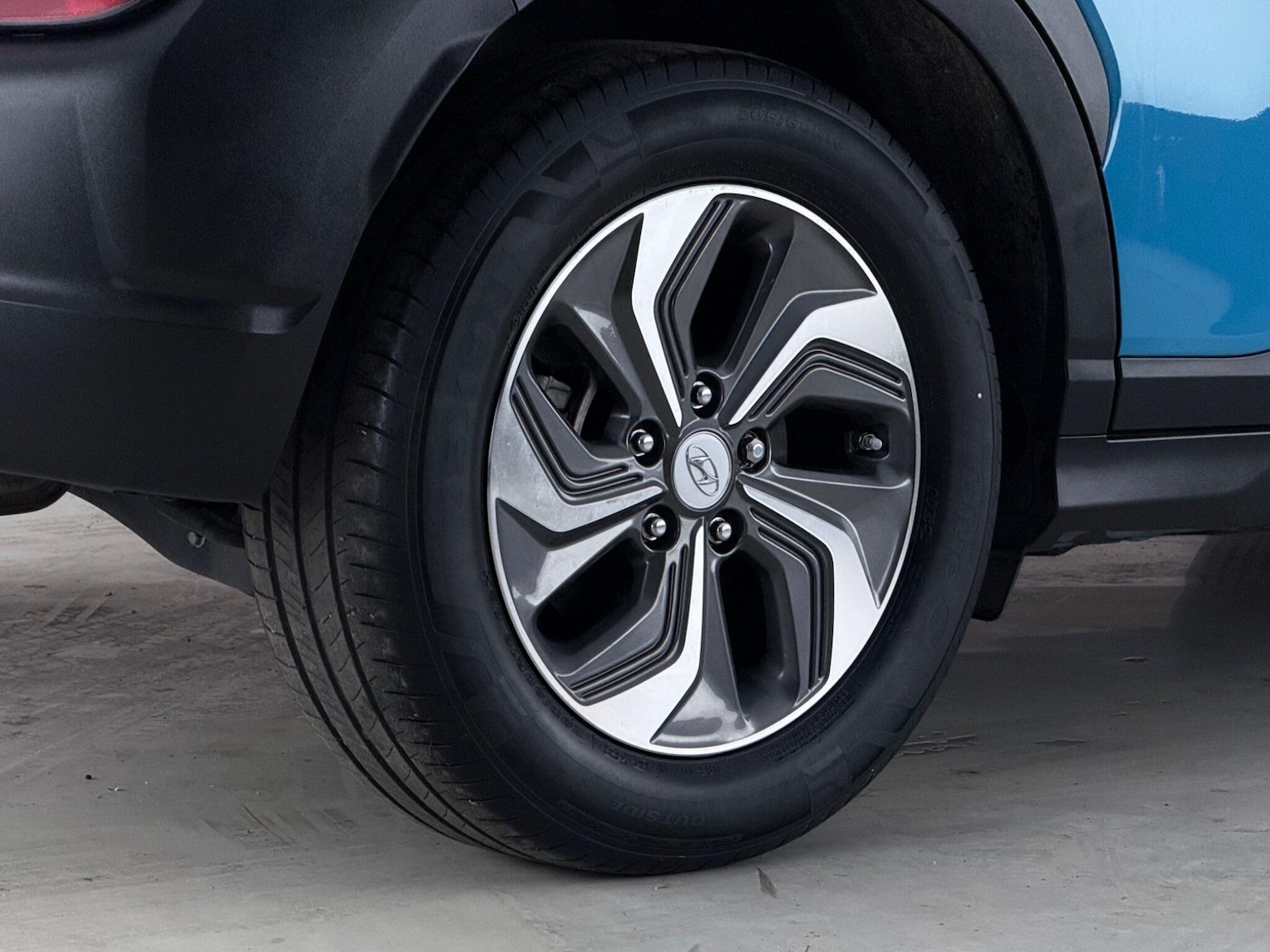 Used Hyundai KONA 2023 for sale - 78065042: Photo 6