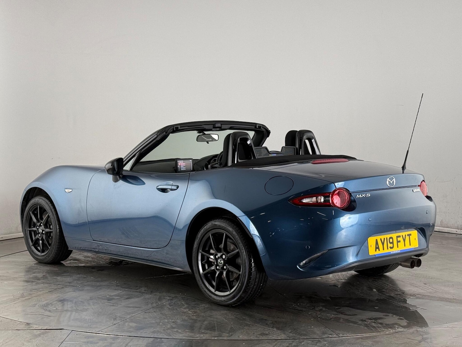Used Mazda MX-5 2019 for sale - 77246304: Photo 4