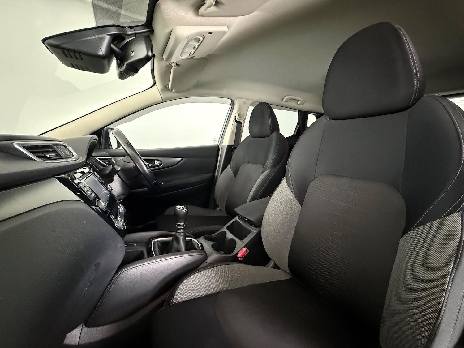 Used Nissan Qashqai 2017 for sale - 76898558: Photo 18