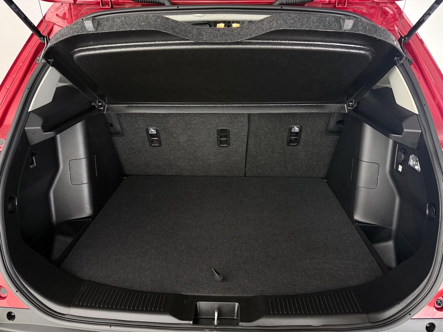 Used Suzuki SX4 S-Cross 2023 for sale - 76468397: Photo 13