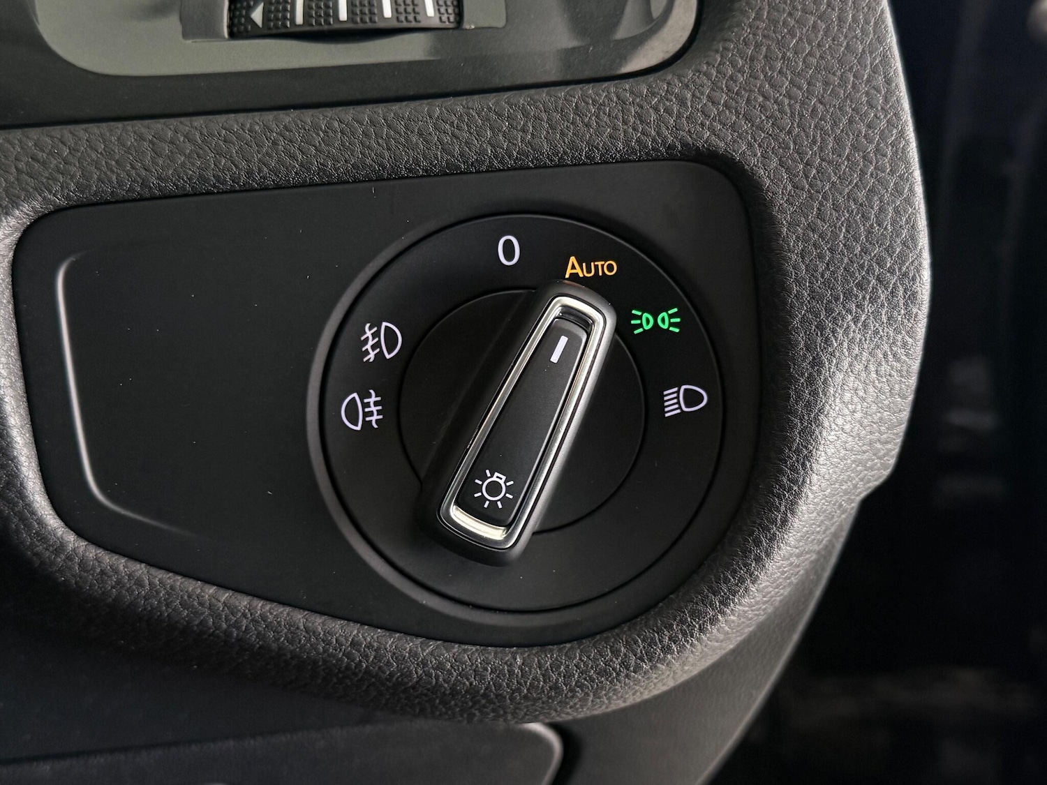 Used Volkswagen Golf 2019 for sale - 76468214: Photo 27