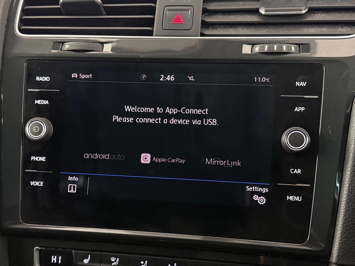 Used Volkswagen Golf 2019 for sale - 76468214: Photo 32