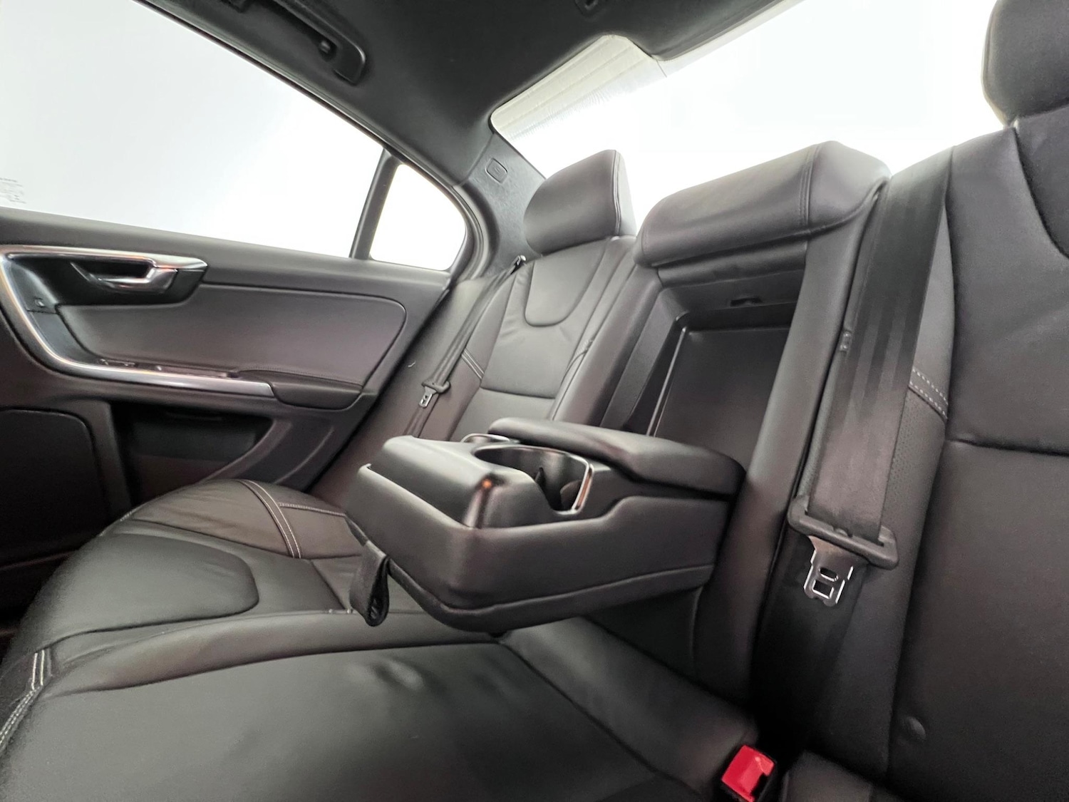 Used Volvo S60 2018 for sale - 77181256: Photo 14