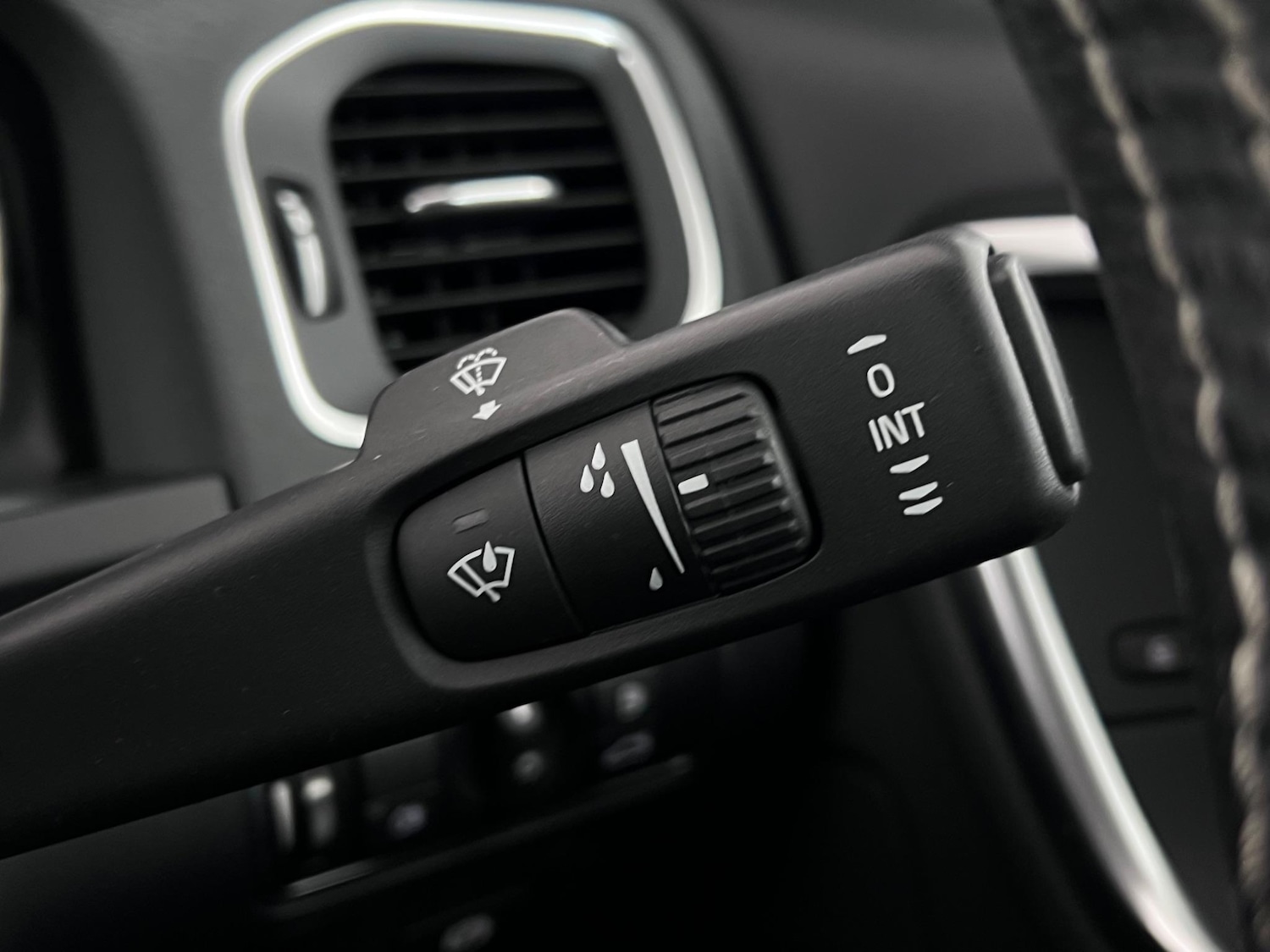 Used Volvo S60 2018 for sale - 77181256: Photo 21