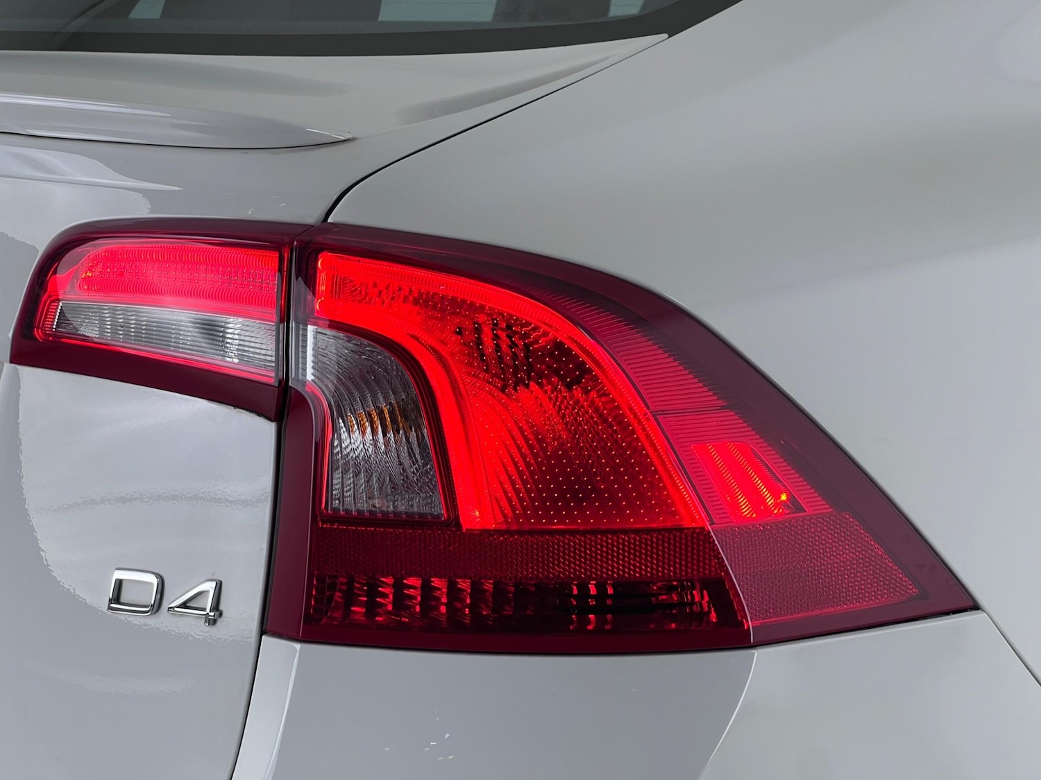 Used Volvo S60 2018 for sale - 77181256: Photo 8