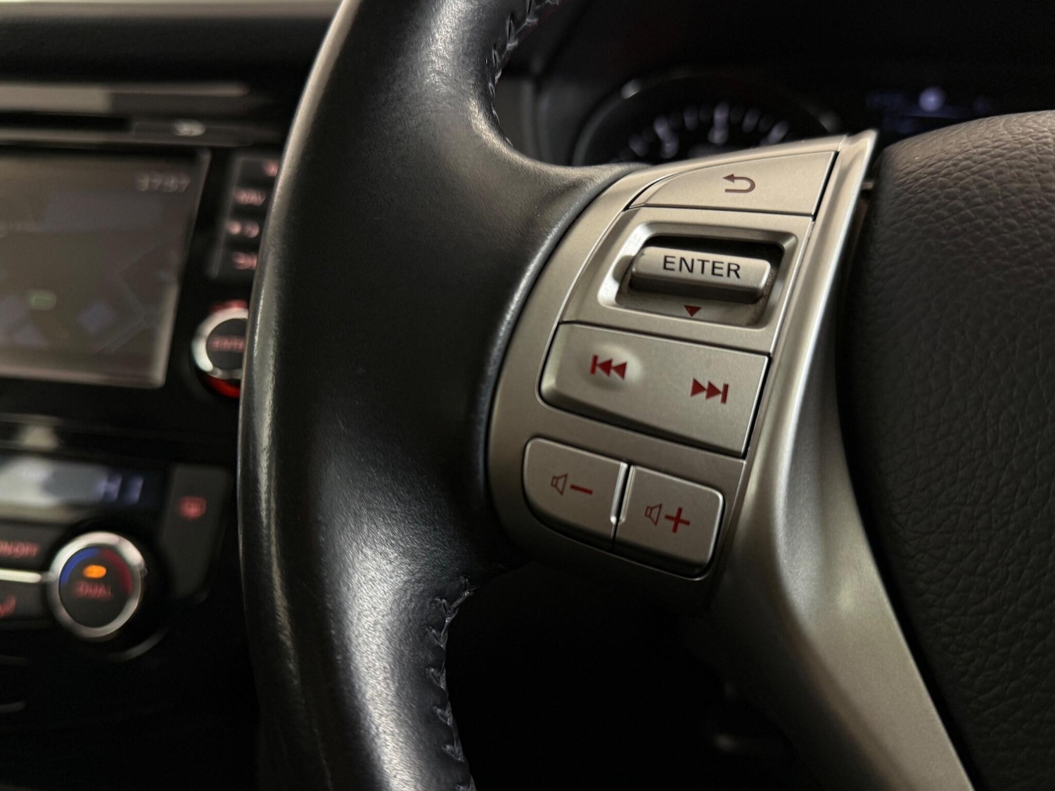 Used Nissan Qashqai 2016 for sale - 76619767: Photo 20