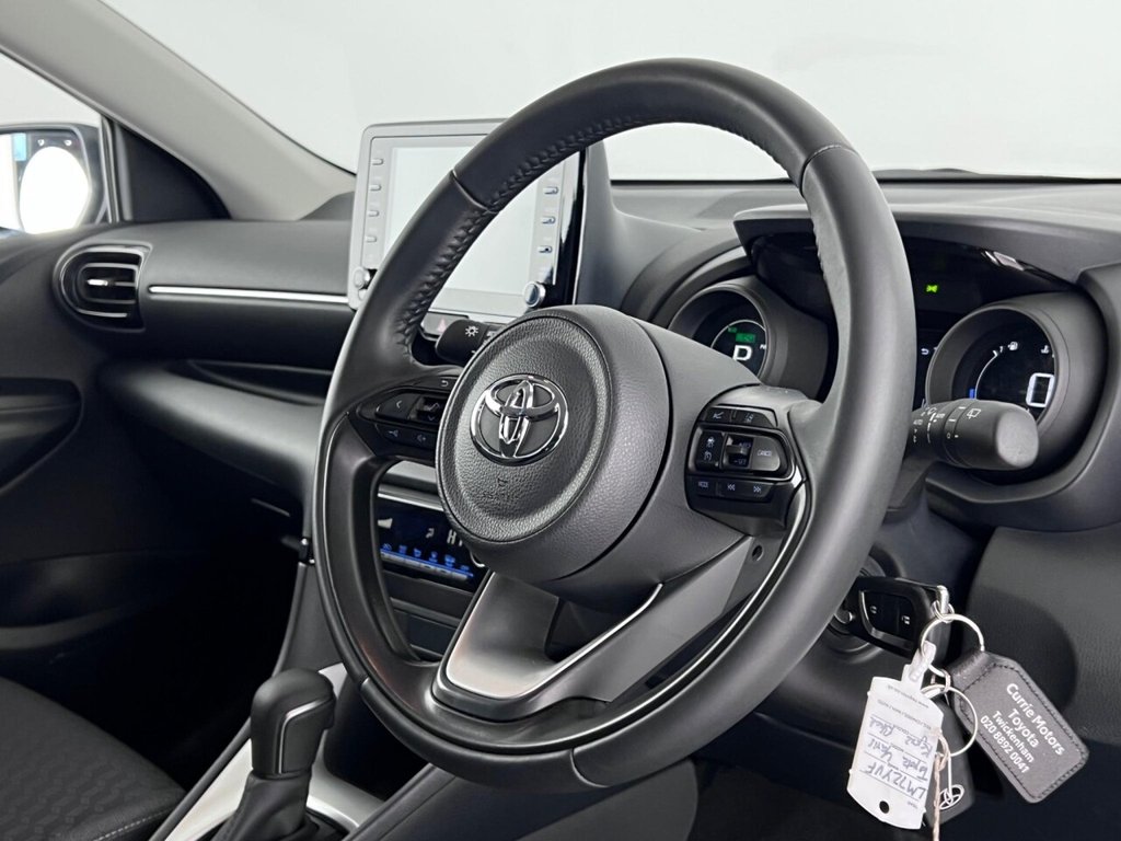 Used Toyota Yaris 2022 for sale - 76080280: Photo 22
