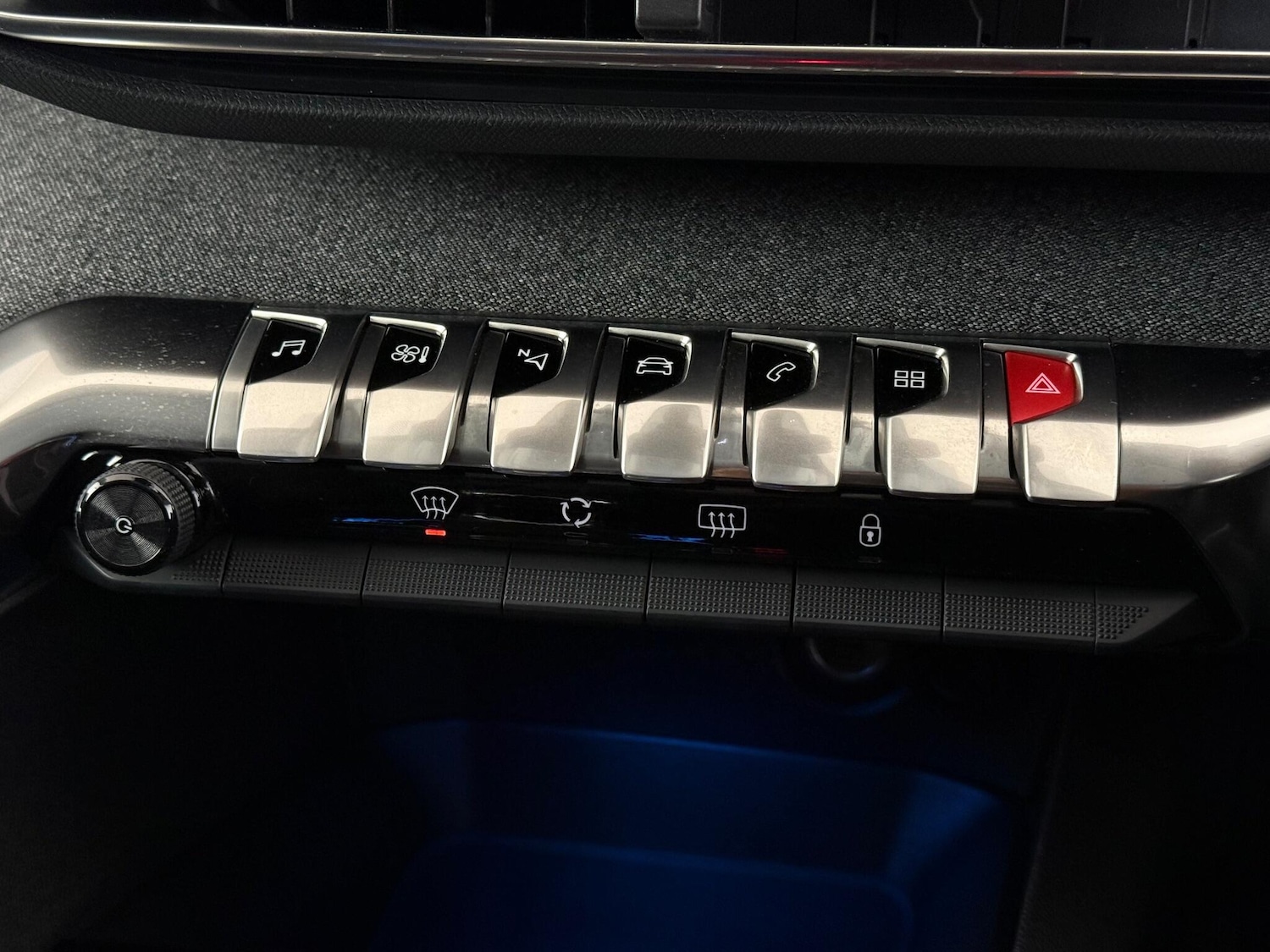 Used Peugeot 3008 2018 for sale - 76468774: Photo 39