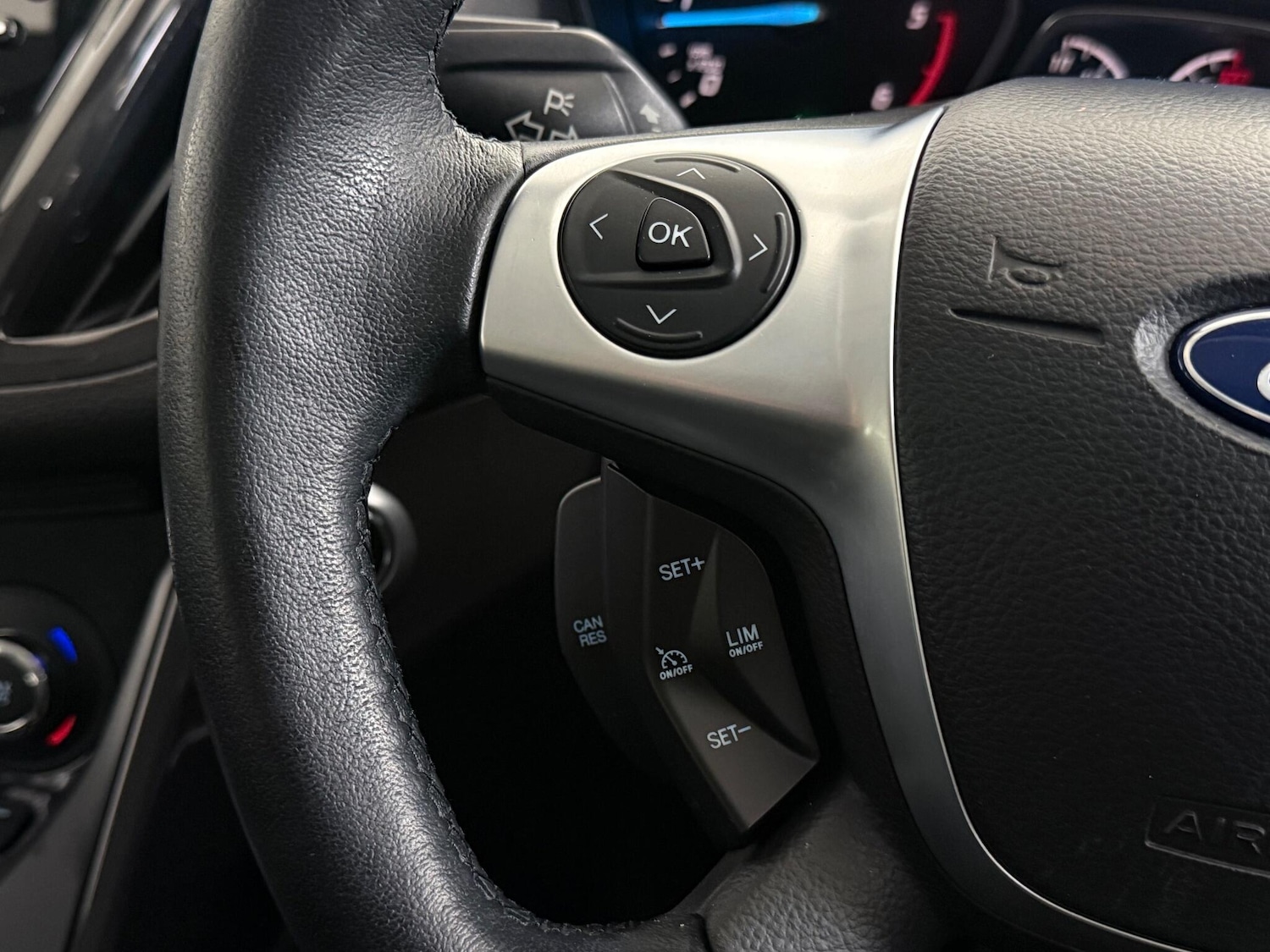 Used Ford Kuga 2015 for sale - 76539217: Photo 23