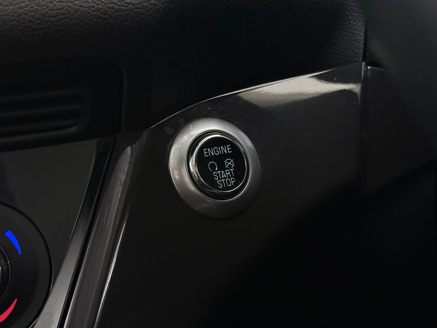 Used Ford Kuga 2015 for sale - 76539217: Photo 26