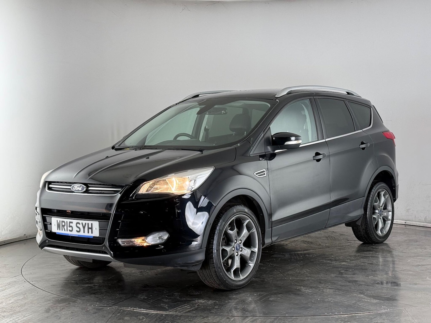Used Ford Kuga 2015 for sale - 76539217: Photo 3