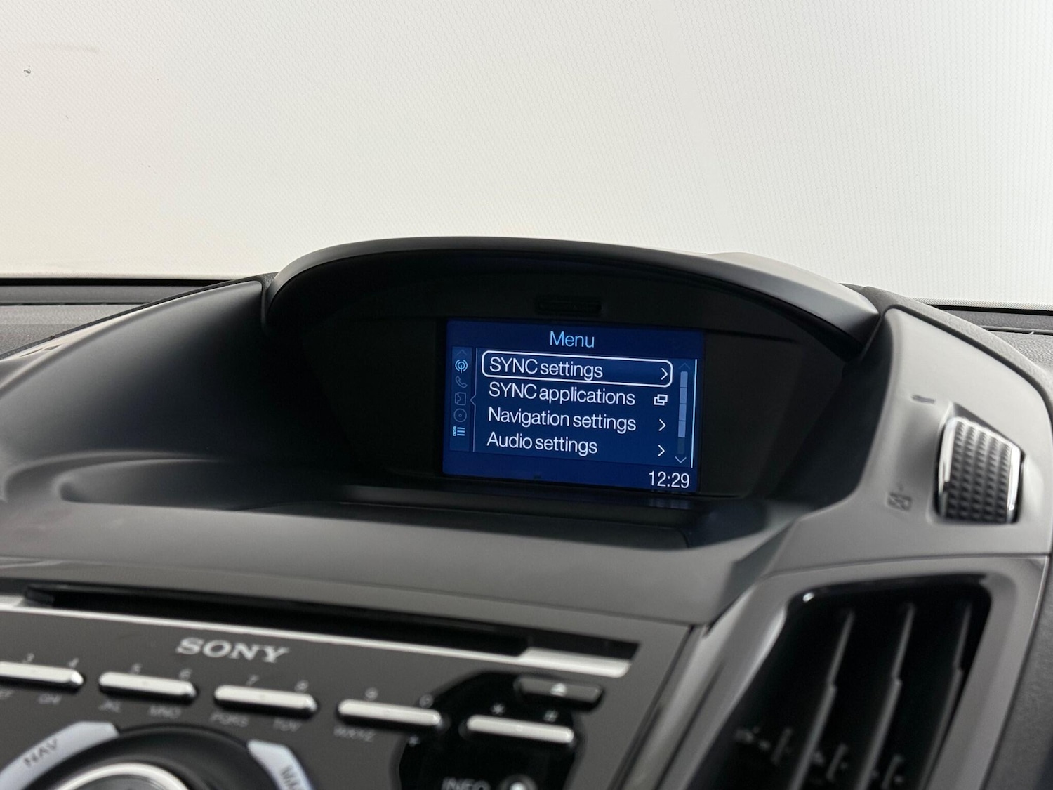 Used Ford Kuga 2015 for sale - 76539217: Photo 30