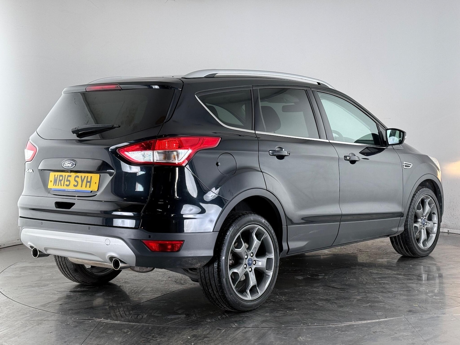 Used Ford Kuga 2015 for sale - 76539217: Photo 4
