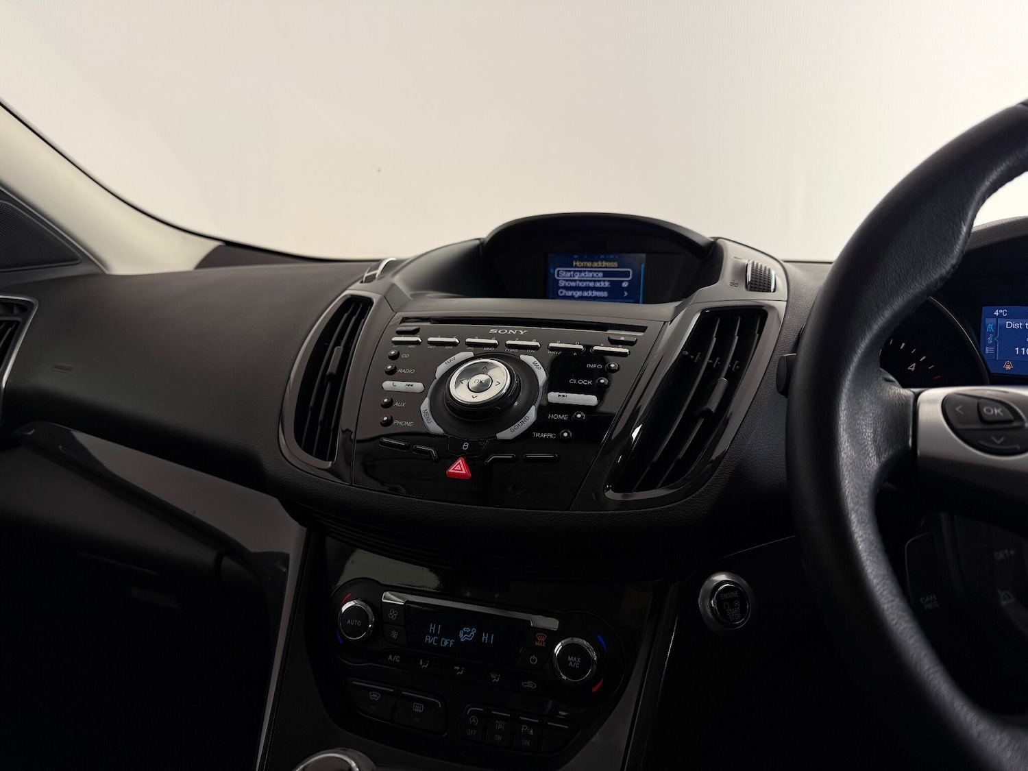 Used Ford Kuga 2015 for sale - 76539217: Photo 43