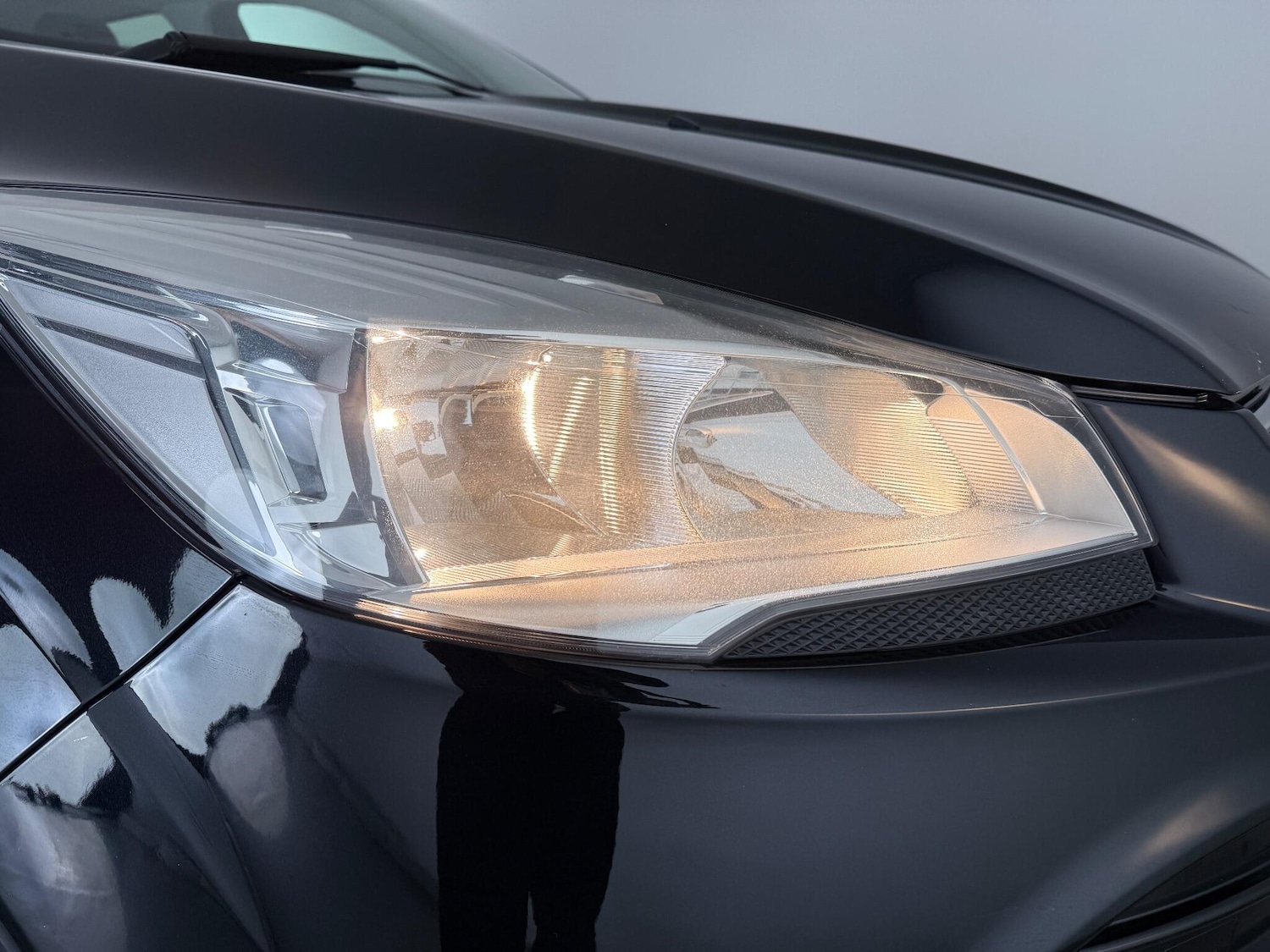 Used Ford Kuga 2015 for sale - 76539217: Photo 8