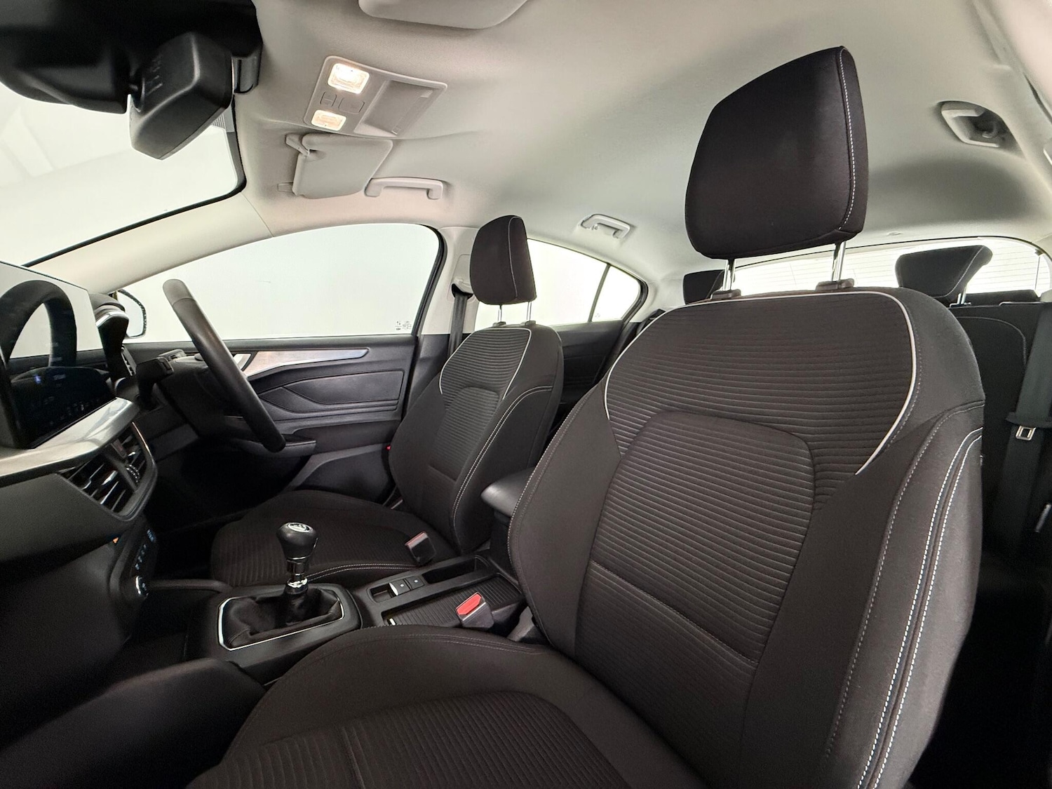 Used Ford Focus 2023 for sale - 77243564: Photo 12