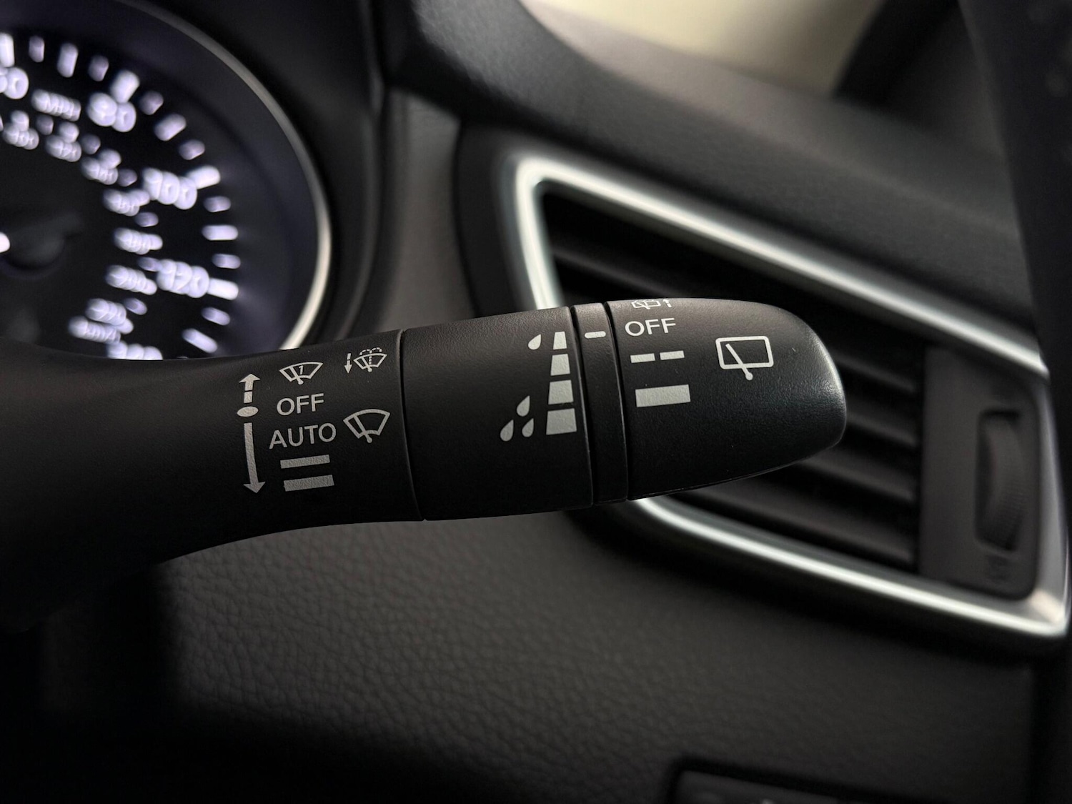 Used Nissan Qashqai 2018 for sale - 77259479: Photo 18