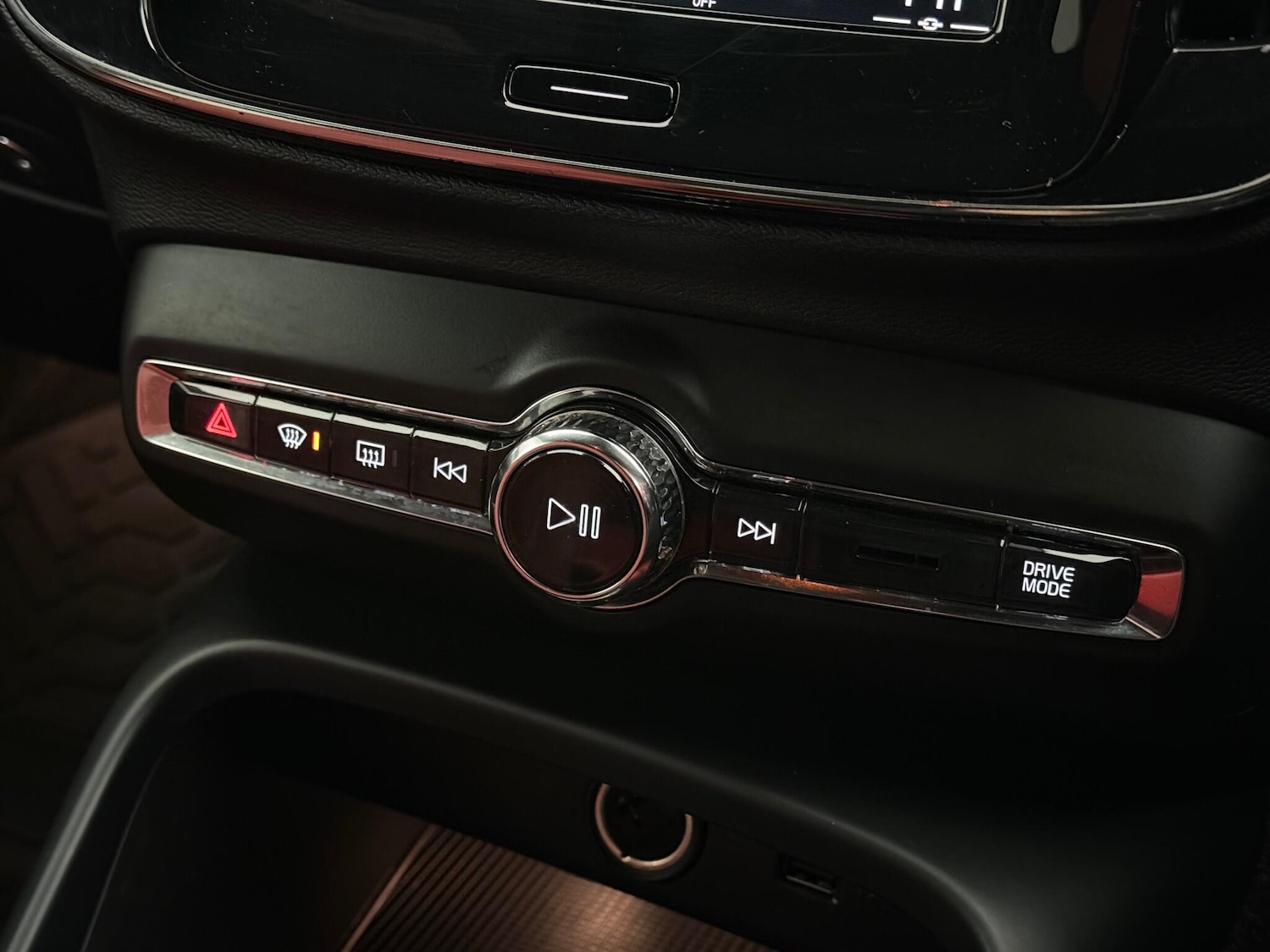 Used Volvo XC40 2020 for sale - 77222514: Photo 36