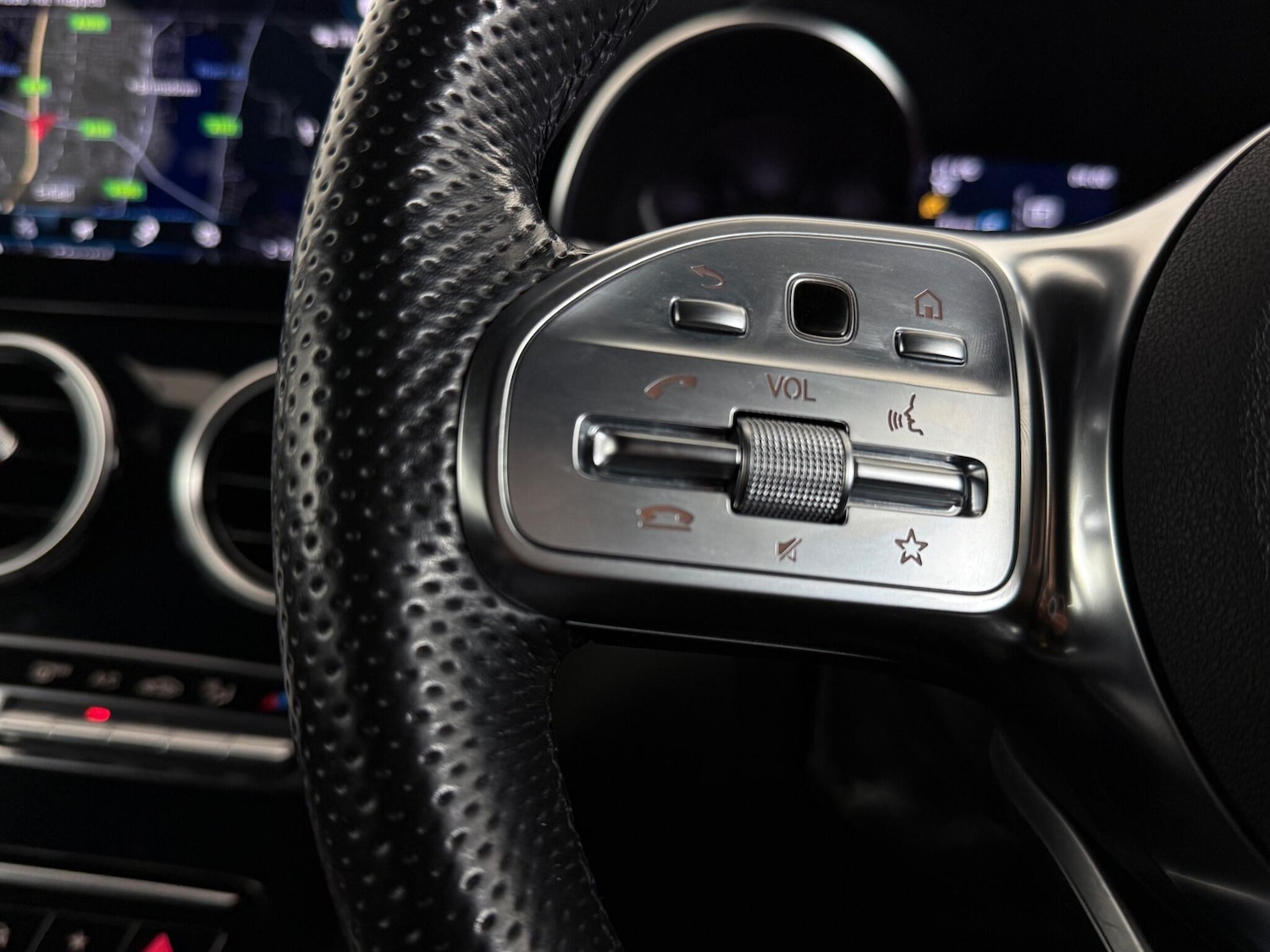 Used Mercedes-Benz GLC 2021 for sale - 77345803: Photo 17