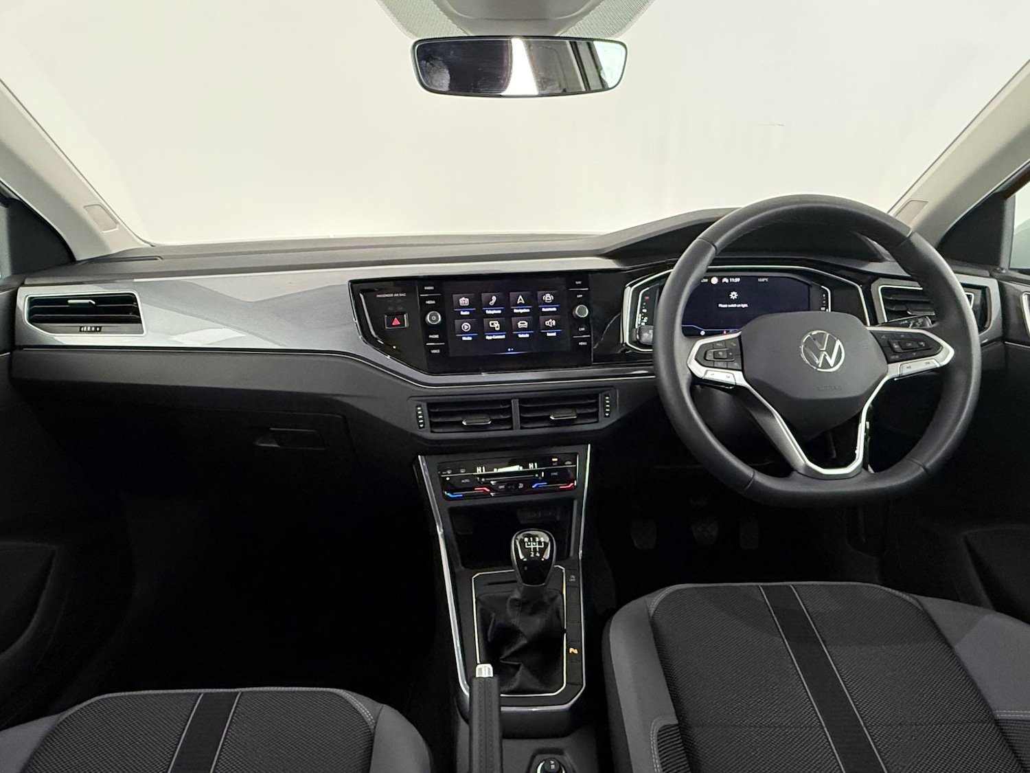 Used Volkswagen Polo 2024 for sale - 77181301: Photo 14