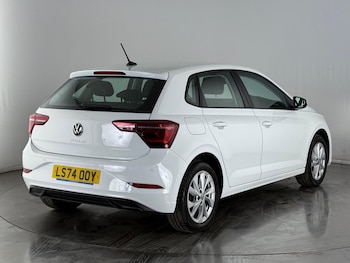Used Volkswagen Polo 2024 for sale - 77181301: Photo