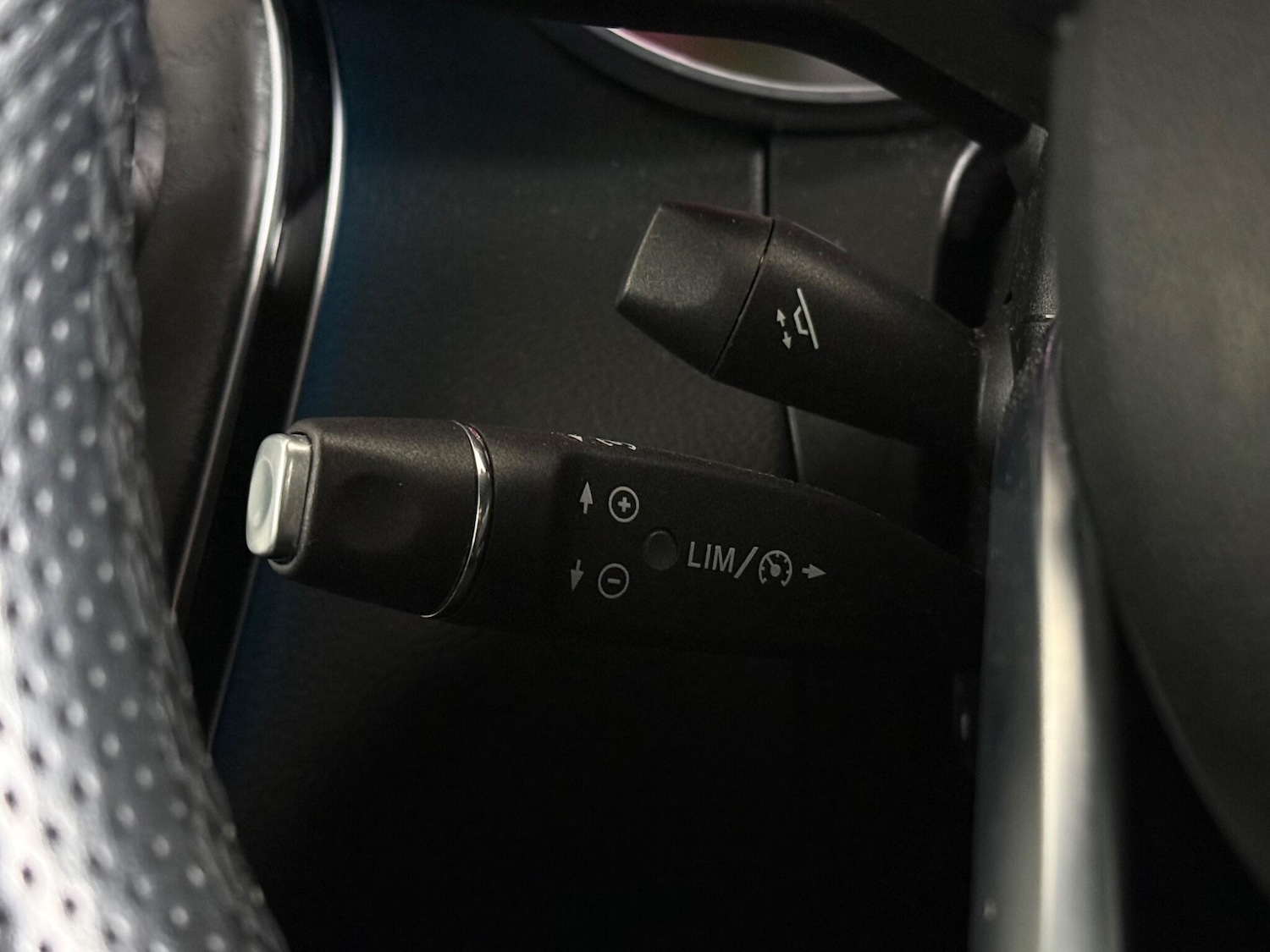 Used Mercedes-Benz GLC 2018 for sale - 77831669: Photo 22