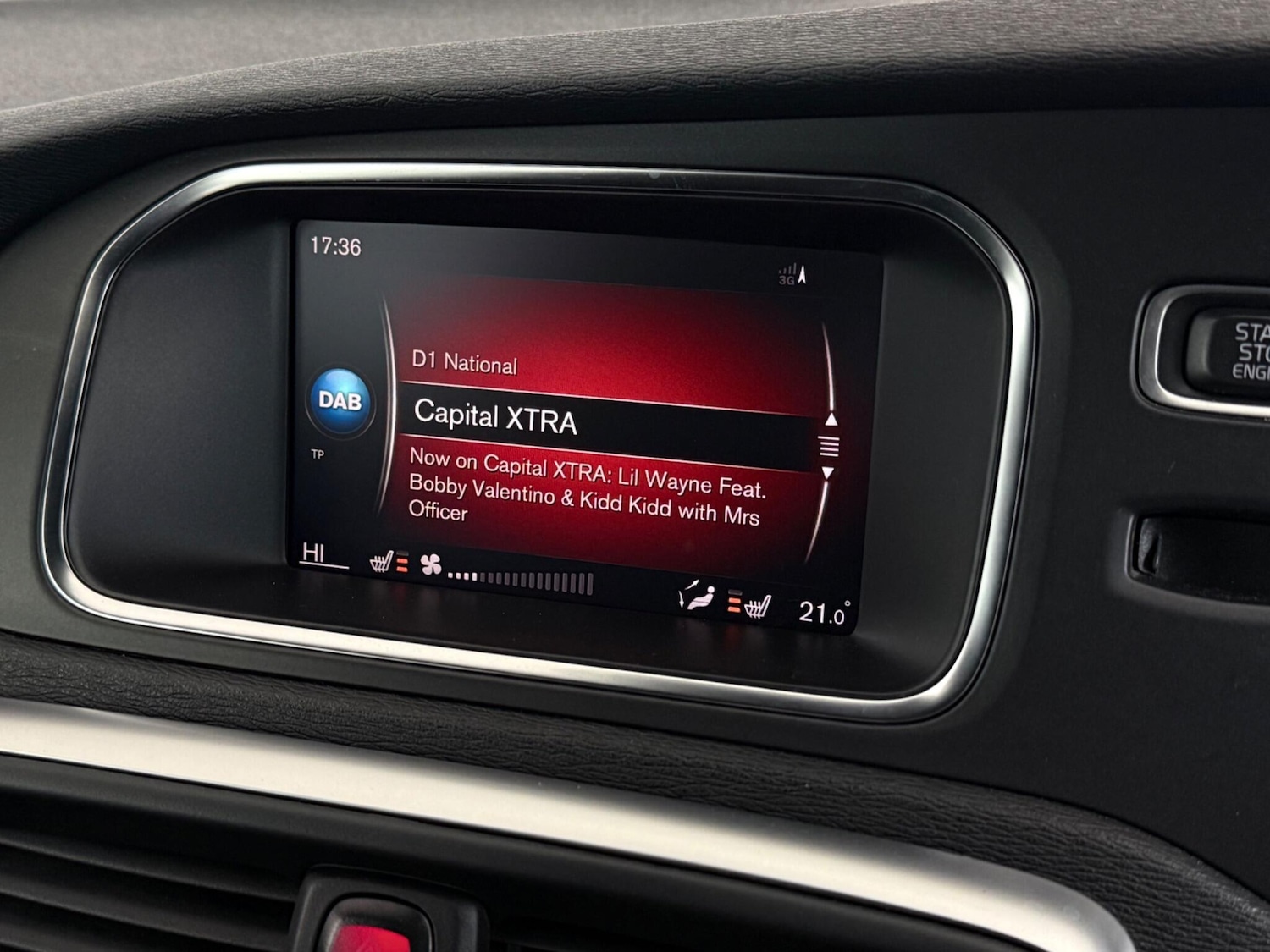 Used Volvo V40 2018 for sale - 77809253: Photo 17