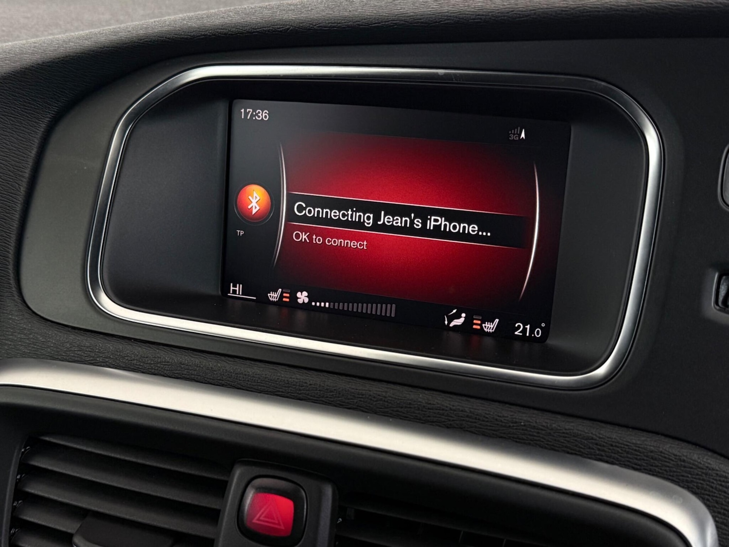 Used Volvo V40 2018 for sale - 77809253: Photo 21