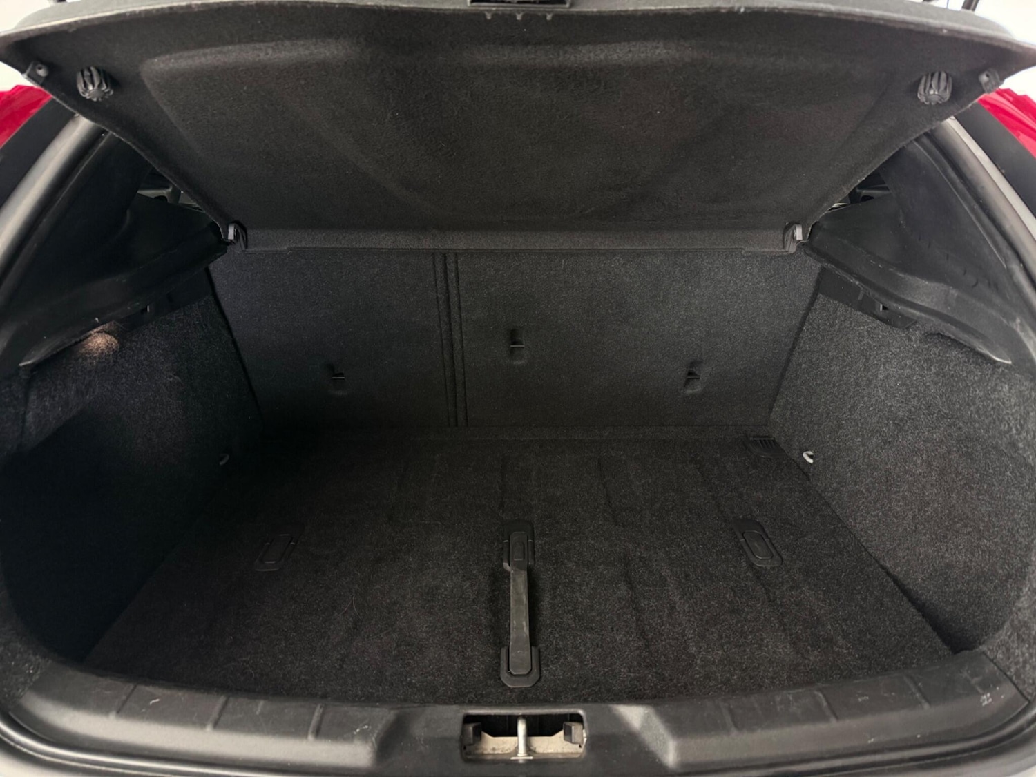 Used Volvo V40 2018 for sale - 77809253: Photo 7