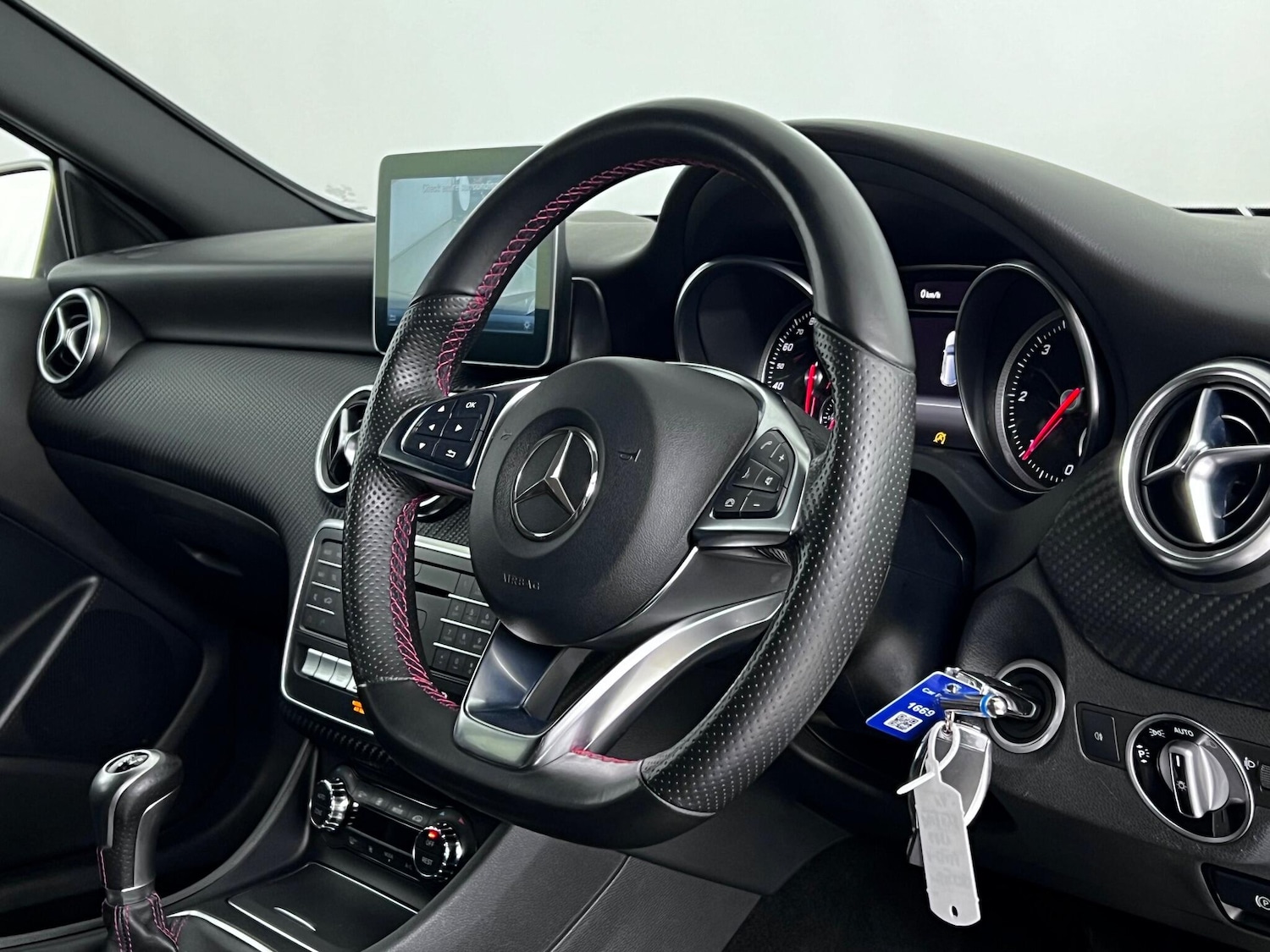 Used Mercedes-Benz A-Class 2017 for sale - 77029233: Photo 15