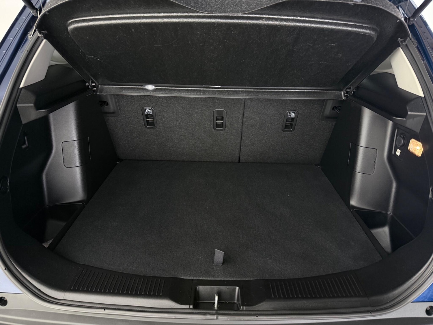 Used Suzuki SX4 S-Cross 2023 for sale - 77181243: Photo 9